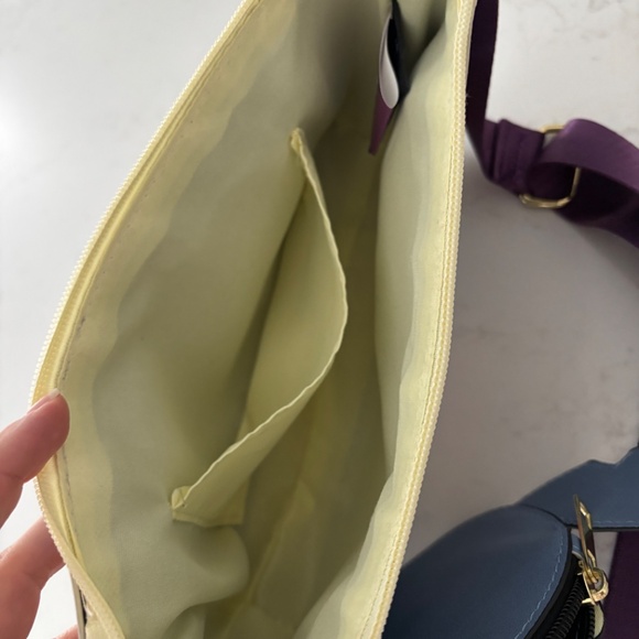 Stitch purse - Picture 3 of 3